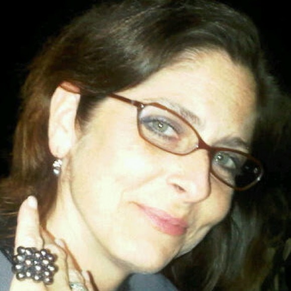 Meet your Posher, Terri - Picture 1 of 1